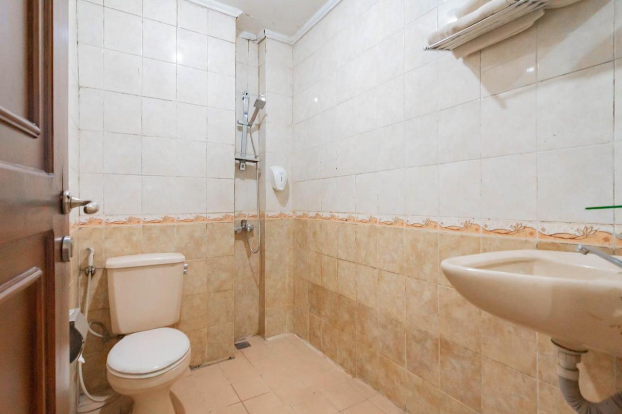 Cihampelas Hotel 2 Mitra Reddoorz 万隆 外观 照片